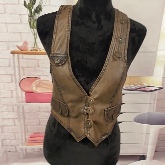 last kiss Jackets & Blazers - Last Kiss Faux Leather Vest Size L